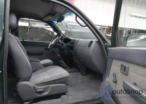 1999 Toyota Tacoma z USA, uszkodzony, nr VIN 4TAWM72NXXZ531546